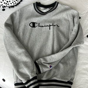 CREWNECK